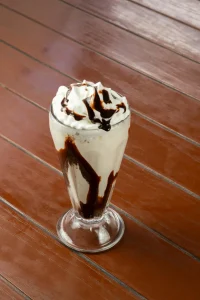 Milkshake Kinder Bueno : La Recette Gourmande et Crémeuse !