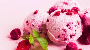 Glace à la framboise